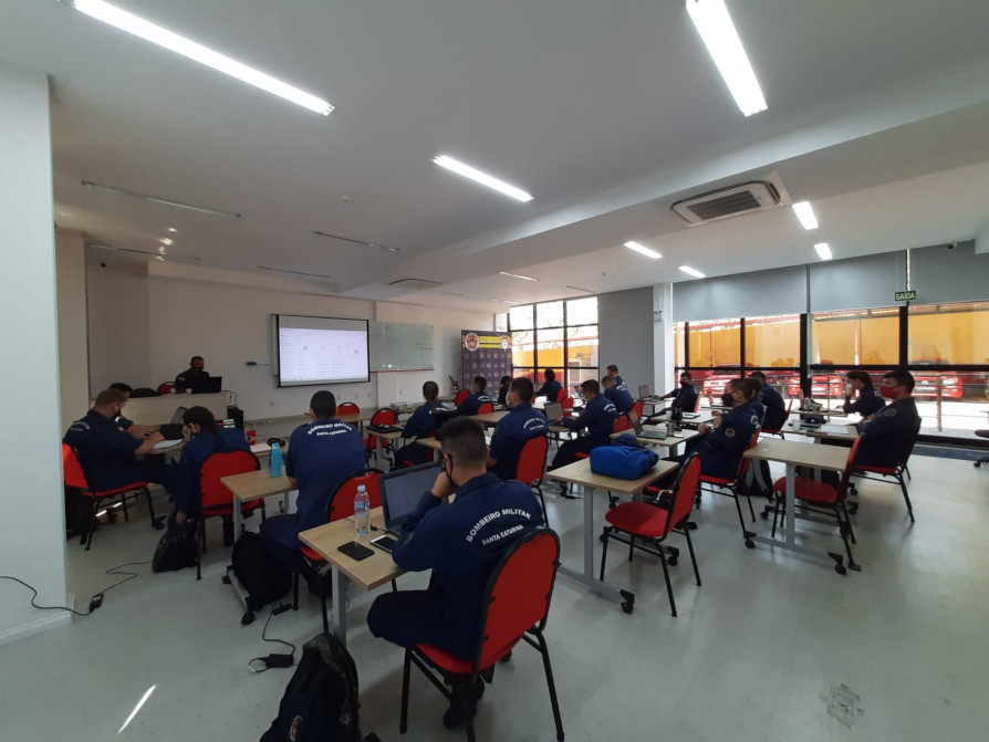 1712 Curso Análise Projetos Itajaí